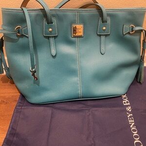 Dooney & Bourke purse